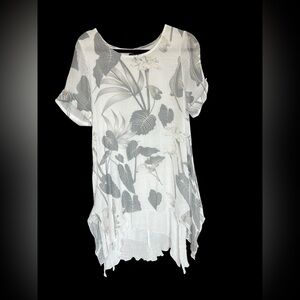 Papillon Gray Botanical Tunic Top Asymmetrical Hem Boho Resort Medium Lagenlook